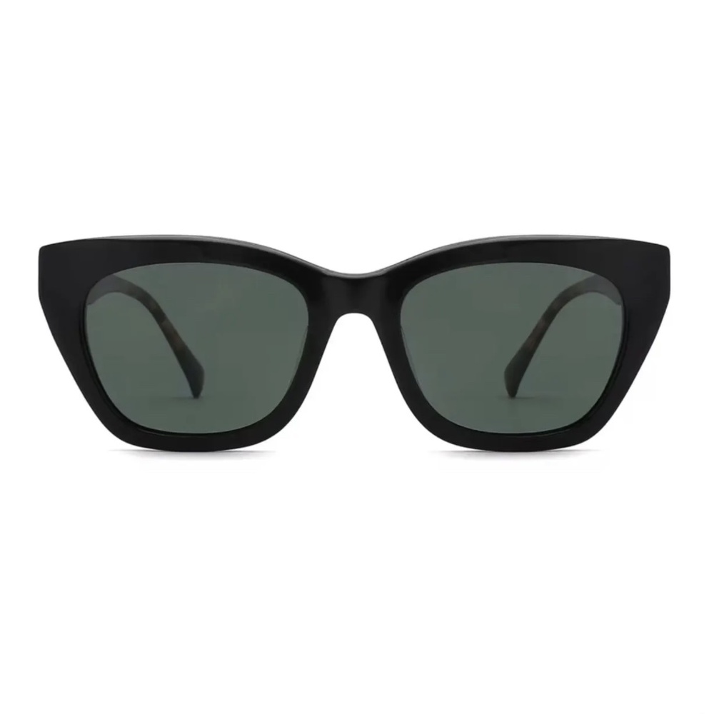 Vintage Black Cat Eye Sunglasses with Tortoiseshell Arms and Green Lenses